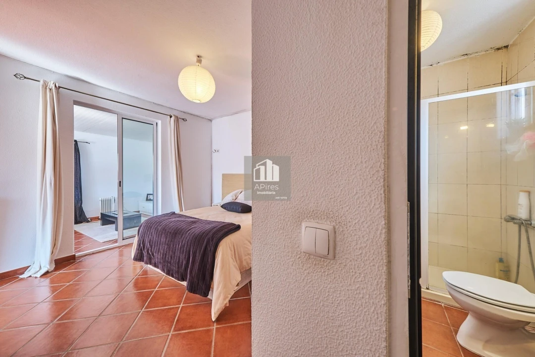 Apartamento T6 para Venda em Caparica e Trafaria Foto 28