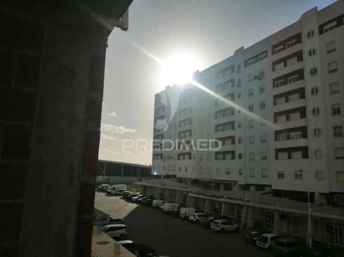 Apartamento T3 para Venda em Corroios Foto 5
