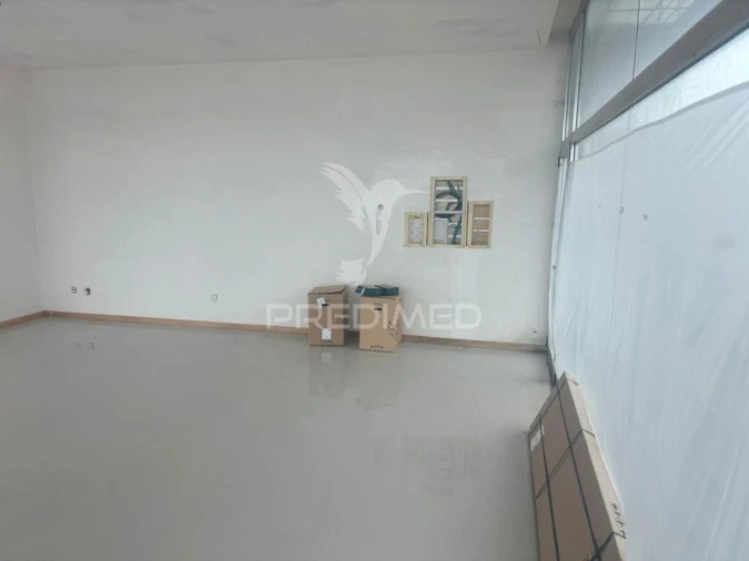 Loja para Venda em Gafanha da Boa Hora Foto 4