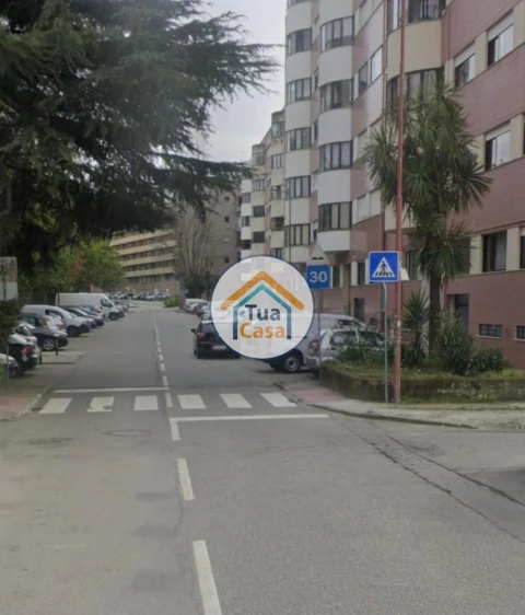 Loja para Venda em Braga (São José de São Lázaro e São João do Souto)