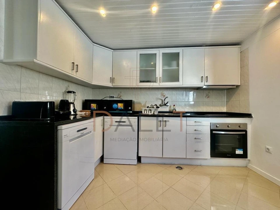 Quarto para Arrendamento em Ajuda Foto 13