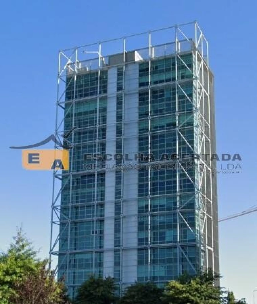 Escritório para Arrendamento em Santa Marinha e São Pedro da Afurada Foto 2