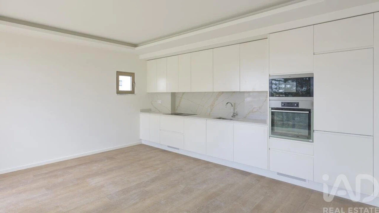 Apartamento T1 para Venda em Alvor Foto 3