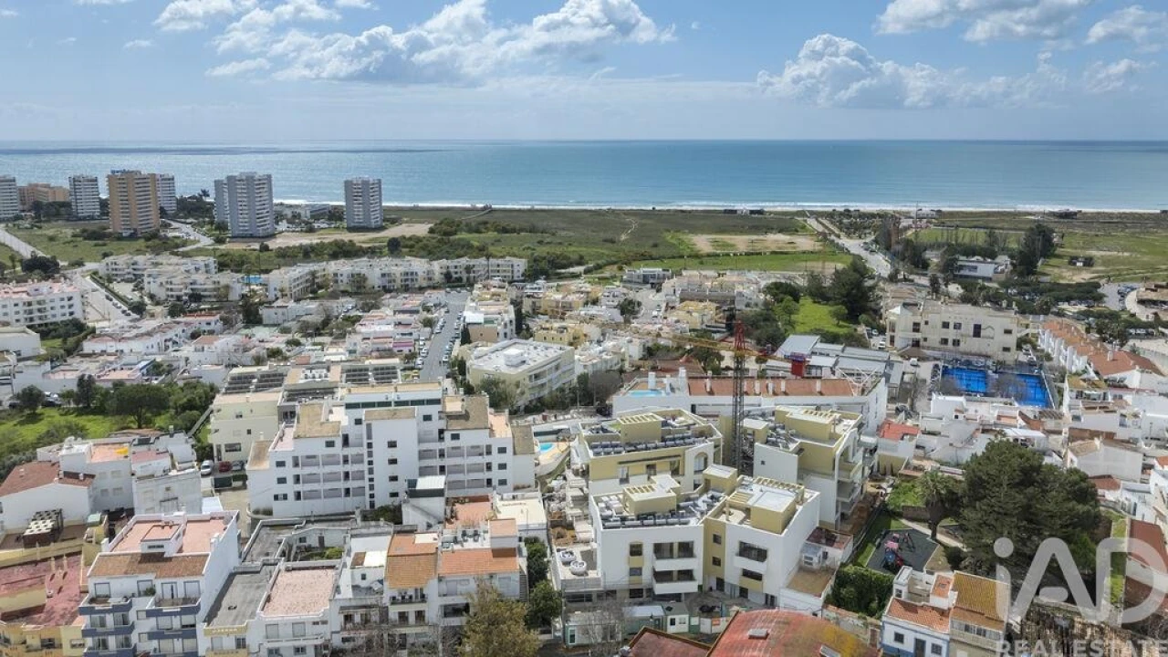 Apartamento T1 para Venda em Alvor Foto 7