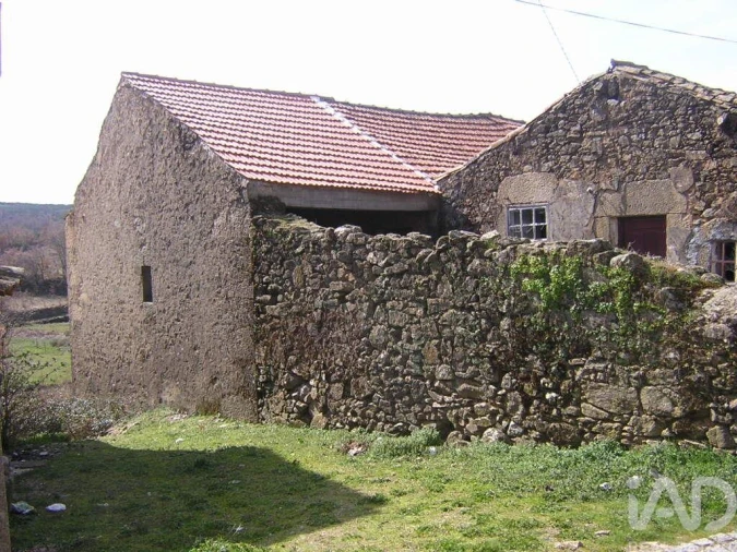 Moradia para Venda em Quadrazais Foto 11