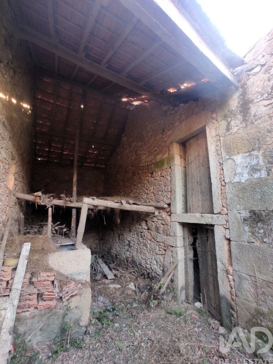 Moradia para Venda em Quadrazais Foto 6