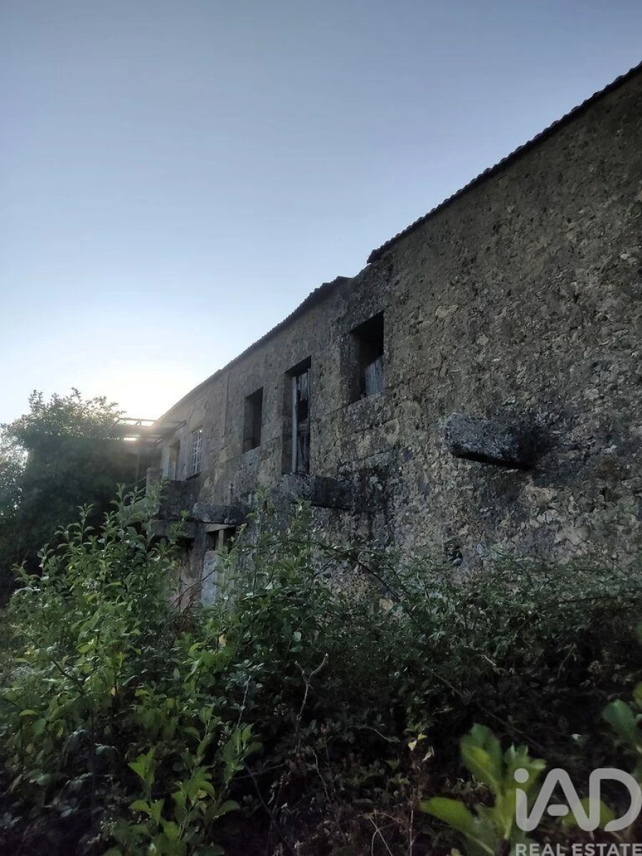 Moradia para Venda em Quadrazais Foto 9