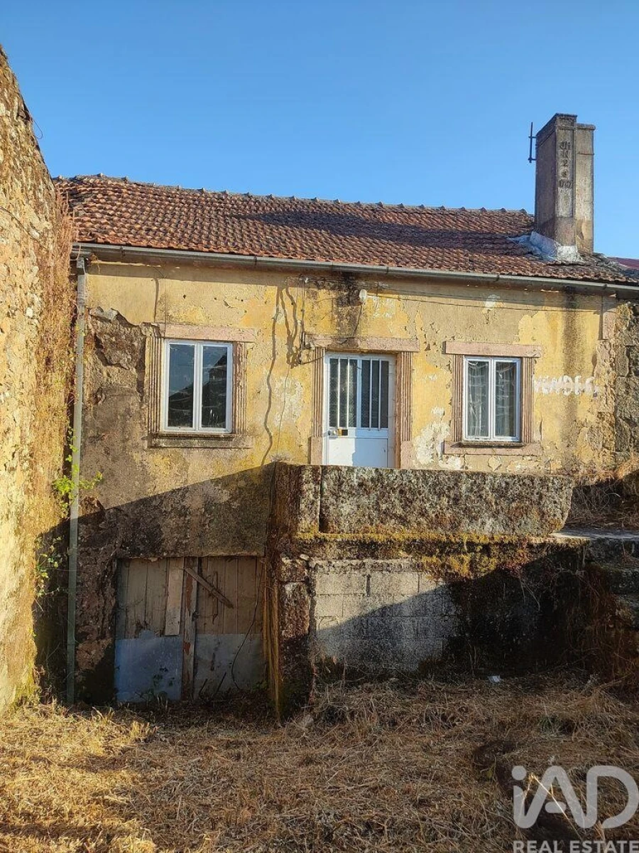 Moradia para Venda em Quadrazais Foto 2