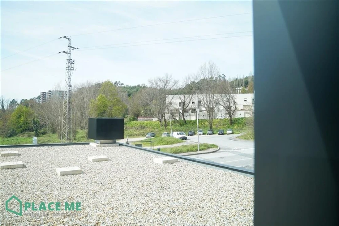 Apartamento T1 para Arrendamento em Azurem Foto 4