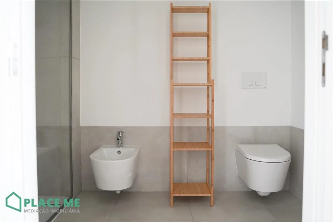 Apartamento T1 para Arrendamento em Azurem Foto 17