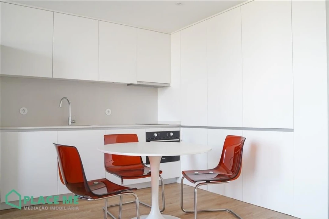 Apartamento T1 para Arrendamento em Azurem Foto 15