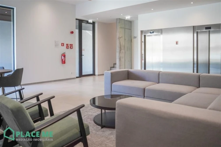 Apartamento T1 para Arrendamento em Azurem Foto 30