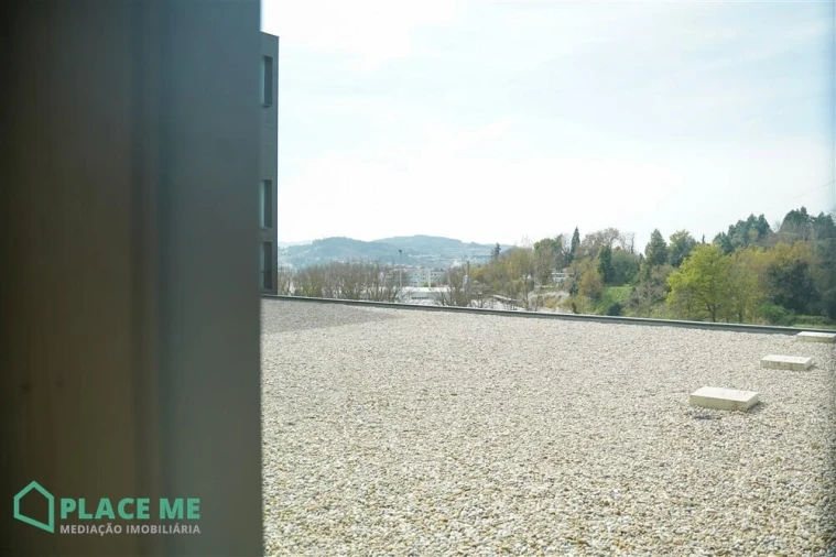 Apartamento T1 para Arrendamento em Azurem Foto 5