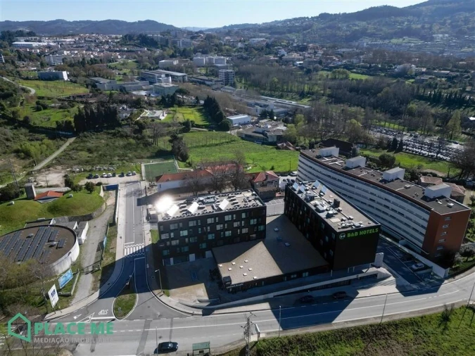 Apartamento T1 para Arrendamento em Azurem Foto 24