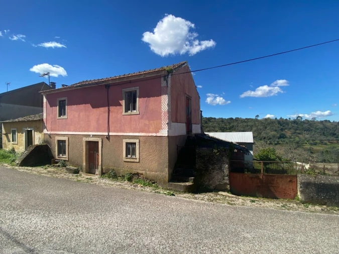 Moradia T3 para Venda em Chãos Foto 3