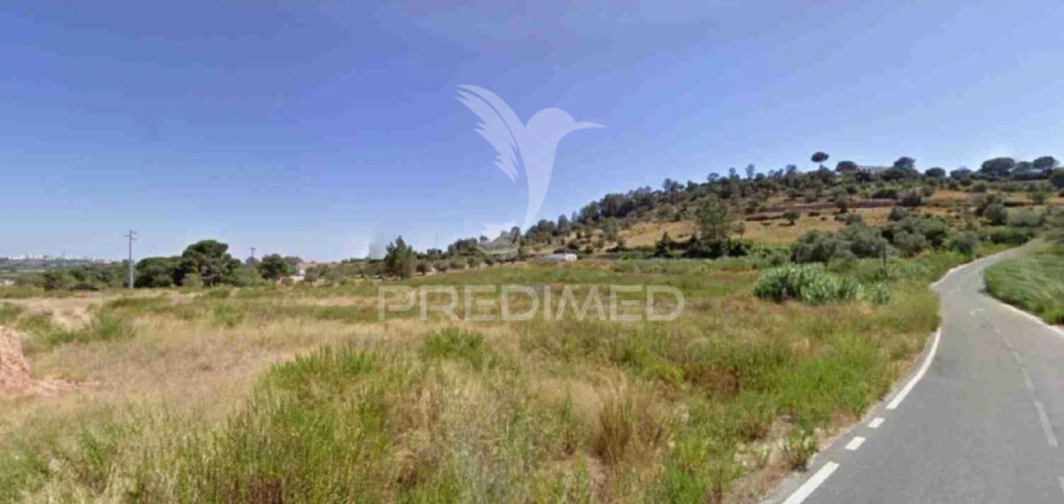 Prédio para Venda em Povoa da Isenta Foto 6