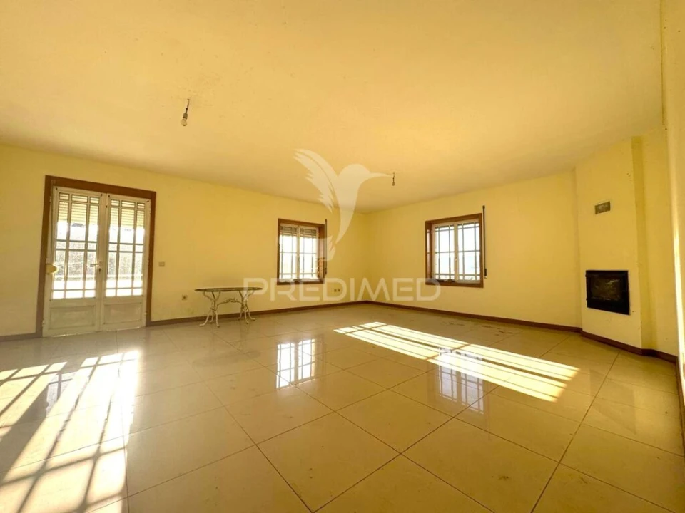 Quinta T4 para Venda em Abação e Gémeos Foto 8