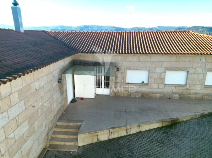 Quinta T4 para Venda em Abação e Gémeos Foto 4