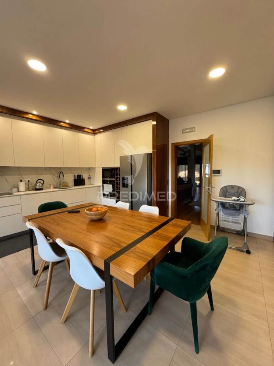 Moradia T4 para Venda em Santo Emilião Foto 8