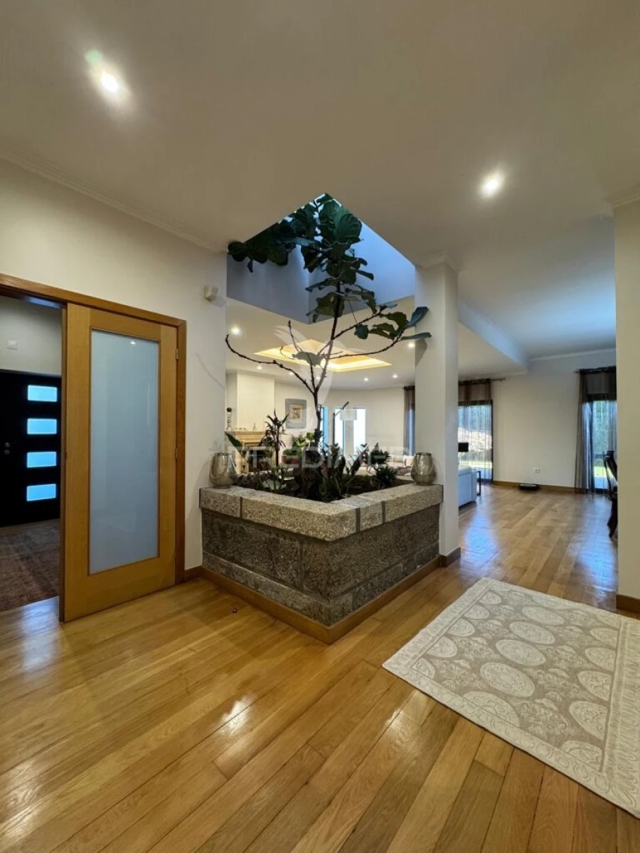 Moradia T4 para Venda em Santo Emilião Foto 11