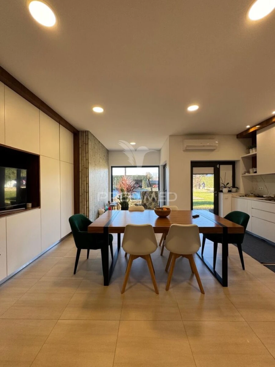 Moradia T4 para Venda em Santo Emilião Foto 5