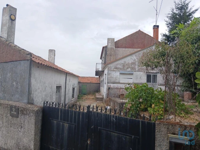 Moradia T5 para Venda em João Antão