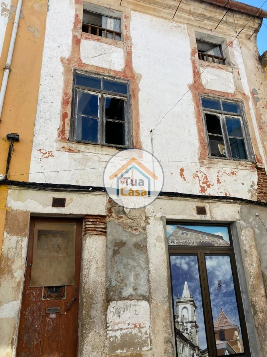 Prédio para Venda em Ribeira de Nisa e Carreiras Foto 2