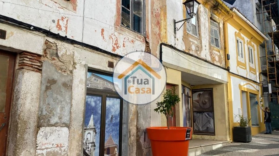 Prédio para Venda em Ribeira de Nisa e Carreiras