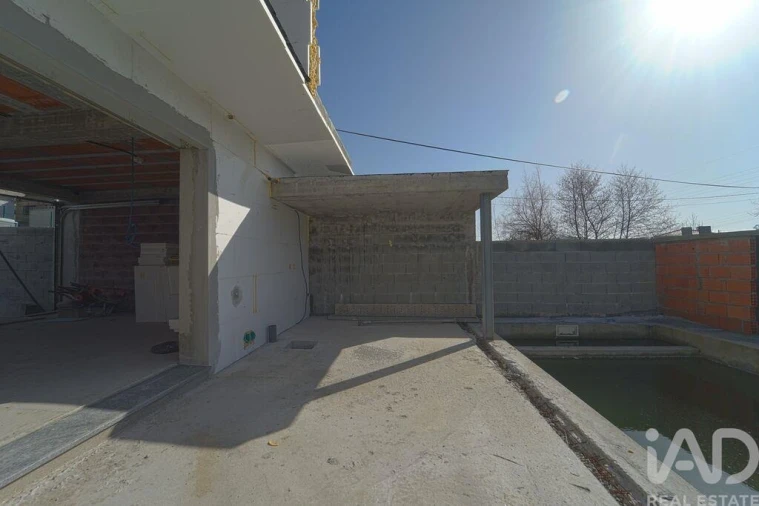 Moradia T3 para Venda em Palmeira de Faro e Curvos Foto 1