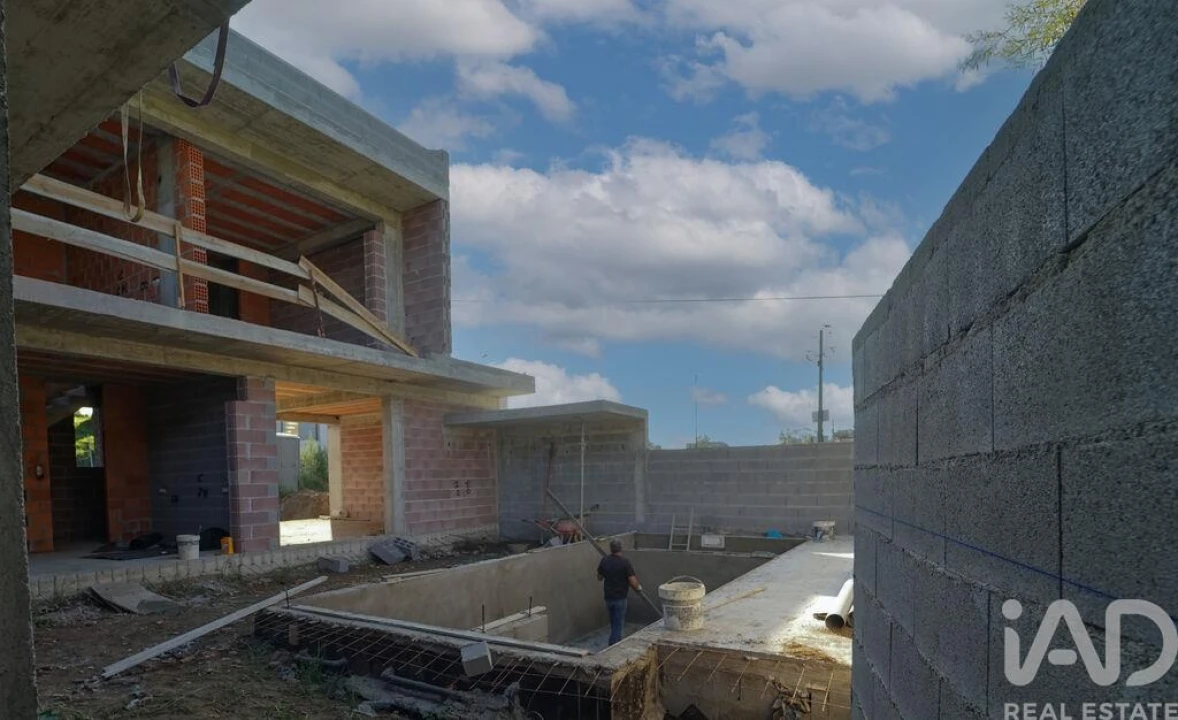 Moradia T3 para Venda em Palmeira de Faro e Curvos Foto 25