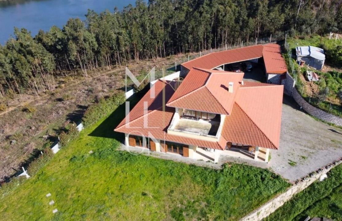 Moradia T4 para Venda em Raiva, Pedorido e Paraíso Foto 2