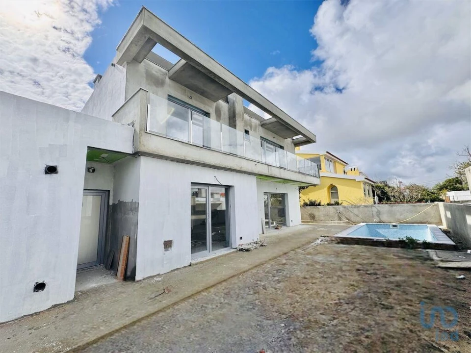 Moradia T4 para Venda em Azeitão (São Lourenço e São Simão) Foto 2