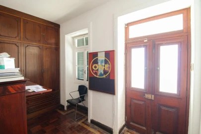 Moradia T7 para Venda em Funchal (Santa Maria Maior)