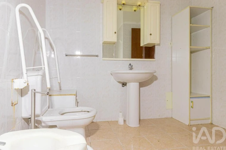 Moradia T9 para Venda em São Martinho de Árvore e Lamarosa Foto 21