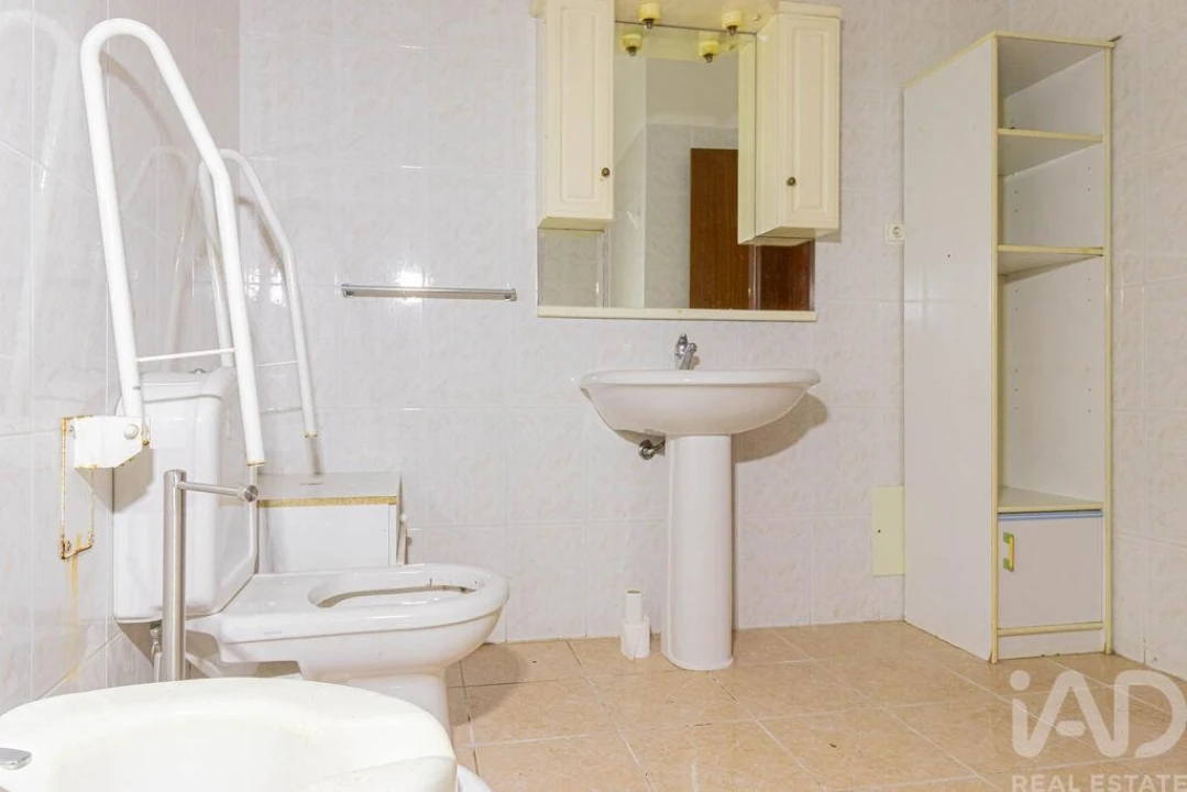 Moradia T9 para Venda em São Martinho de Árvore e Lamarosa Foto 21