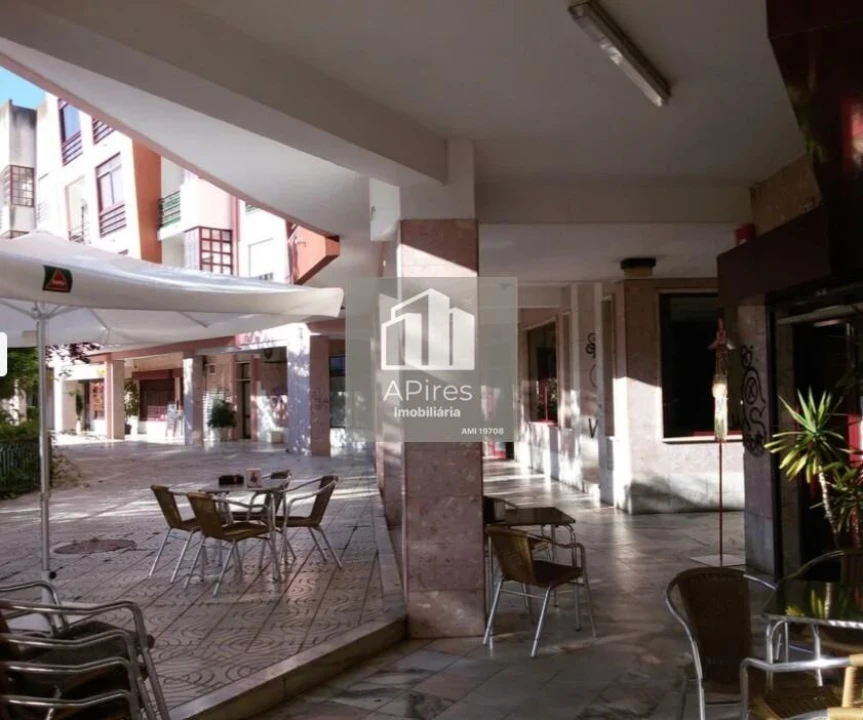 Negócio para Trespasse em Charneca de Caparica e Sobreda Foto 5