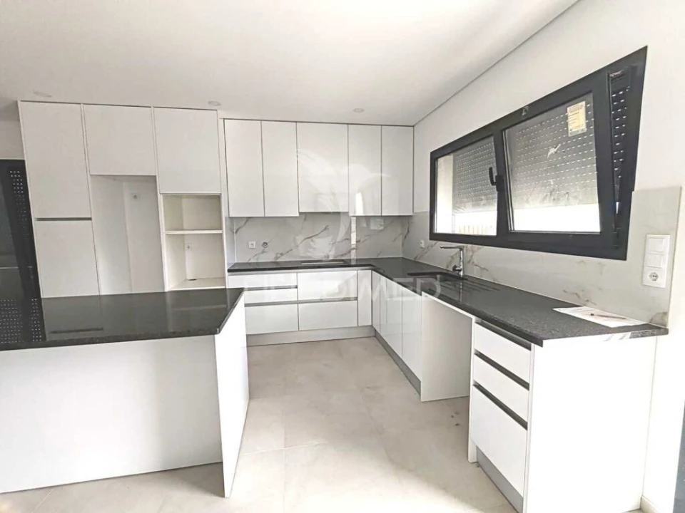 Moradia T4 para Venda em Nossa Senhora das Misericordias Foto 14