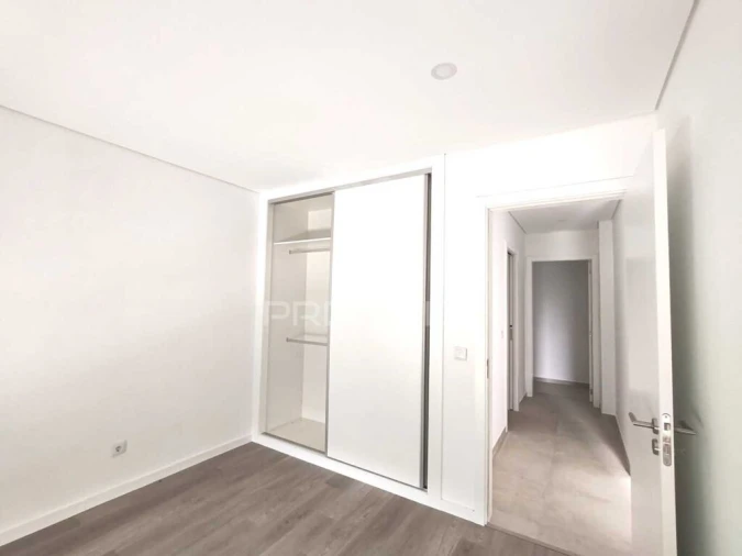 Moradia T4 para Venda em Nossa Senhora das Misericordias Foto 18