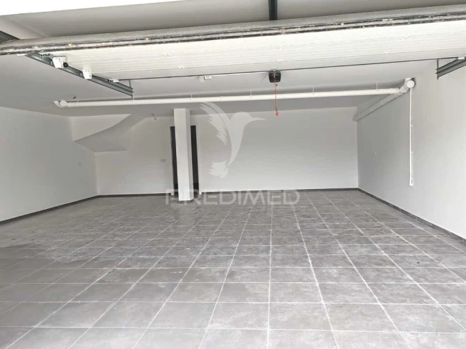 Moradia T4 para Venda em Nossa Senhora das Misericordias Foto 6