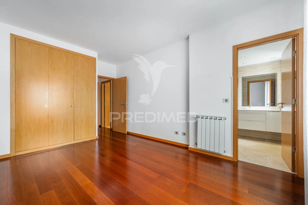 Apartamento T5 para Venda em Paranhos Foto 20