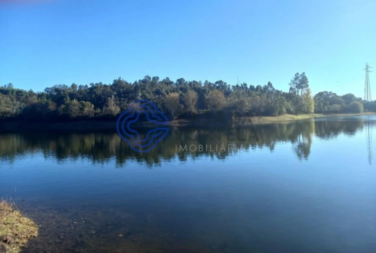 Moradia T3 para Venda em Serra e Junceira Foto 30