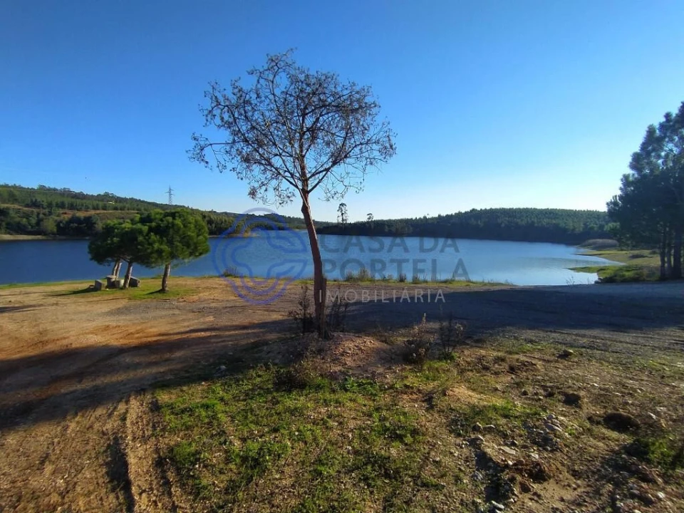 Moradia T3 para Venda em Serra e Junceira Foto 26