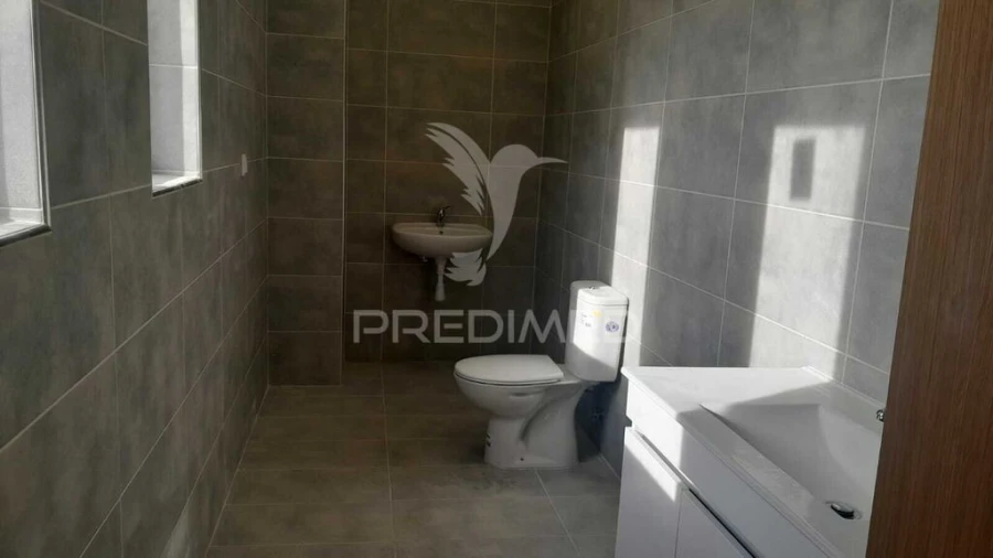 Armazém para Venda em Santo Antão e São Julião do Tojal Foto 18