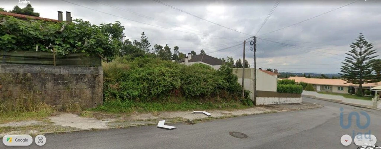 Terreno para Venda em Escapães Foto 4