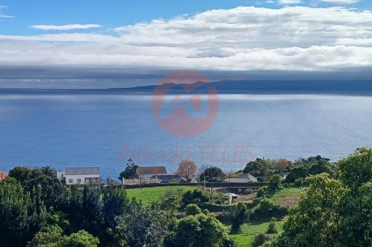 Moradia T2 para Venda em Calheta Foto 24