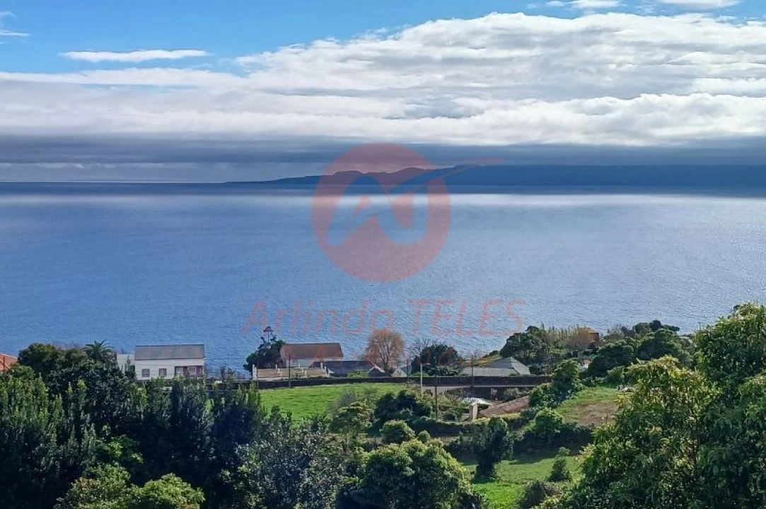 Moradia T2 para Venda em Calheta Foto 24