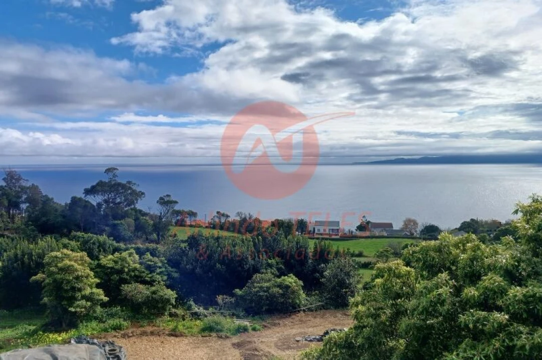 Moradia T2 para Venda em Calheta Foto 5