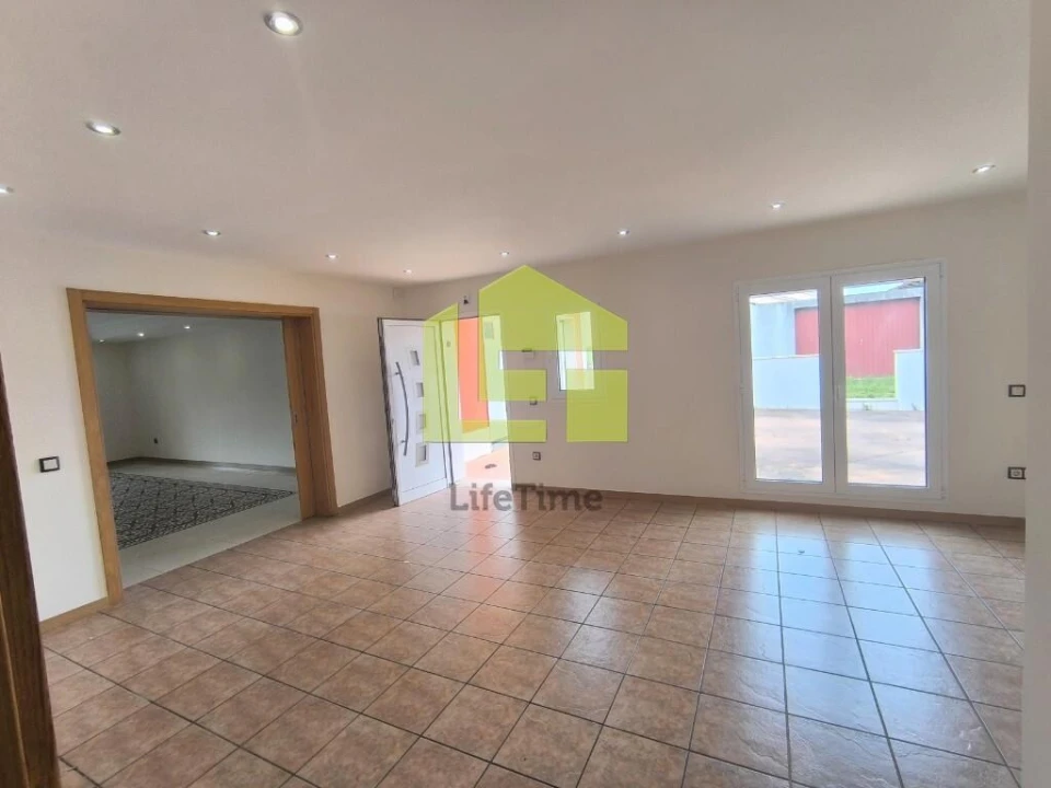 Moradia T5 para Venda em Bidoeira de Cima Foto 7