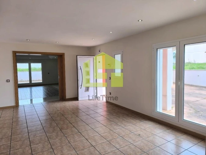 Moradia T5 para Venda em Bidoeira de Cima Foto 15