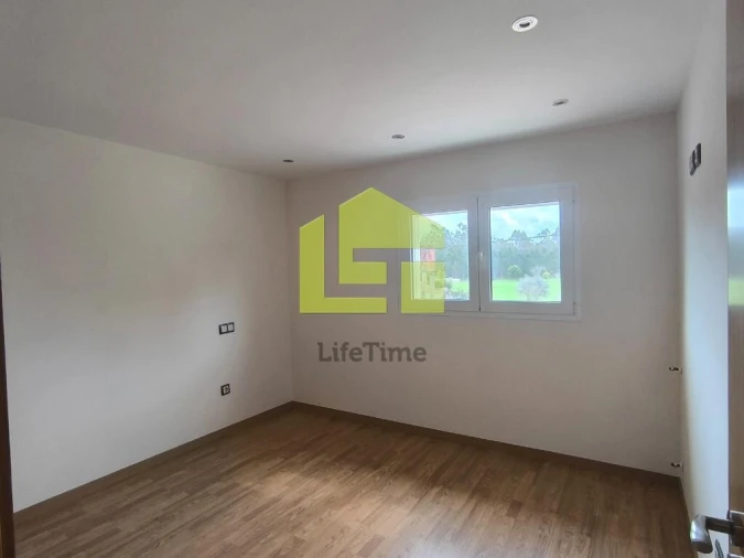 Moradia T5 para Venda em Bidoeira de Cima Foto 27